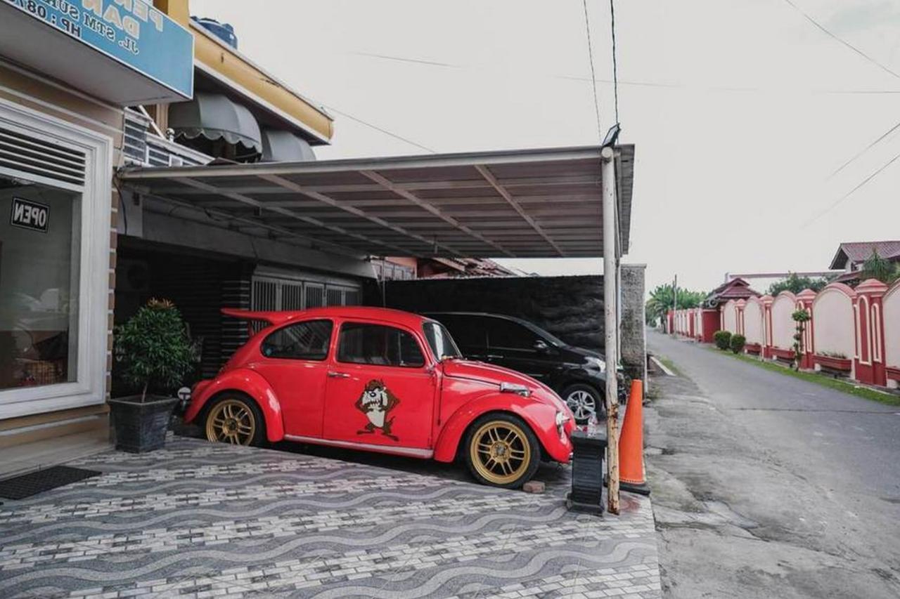 Hotel Reddoorz @ Jalan Stm Medan Exterior foto